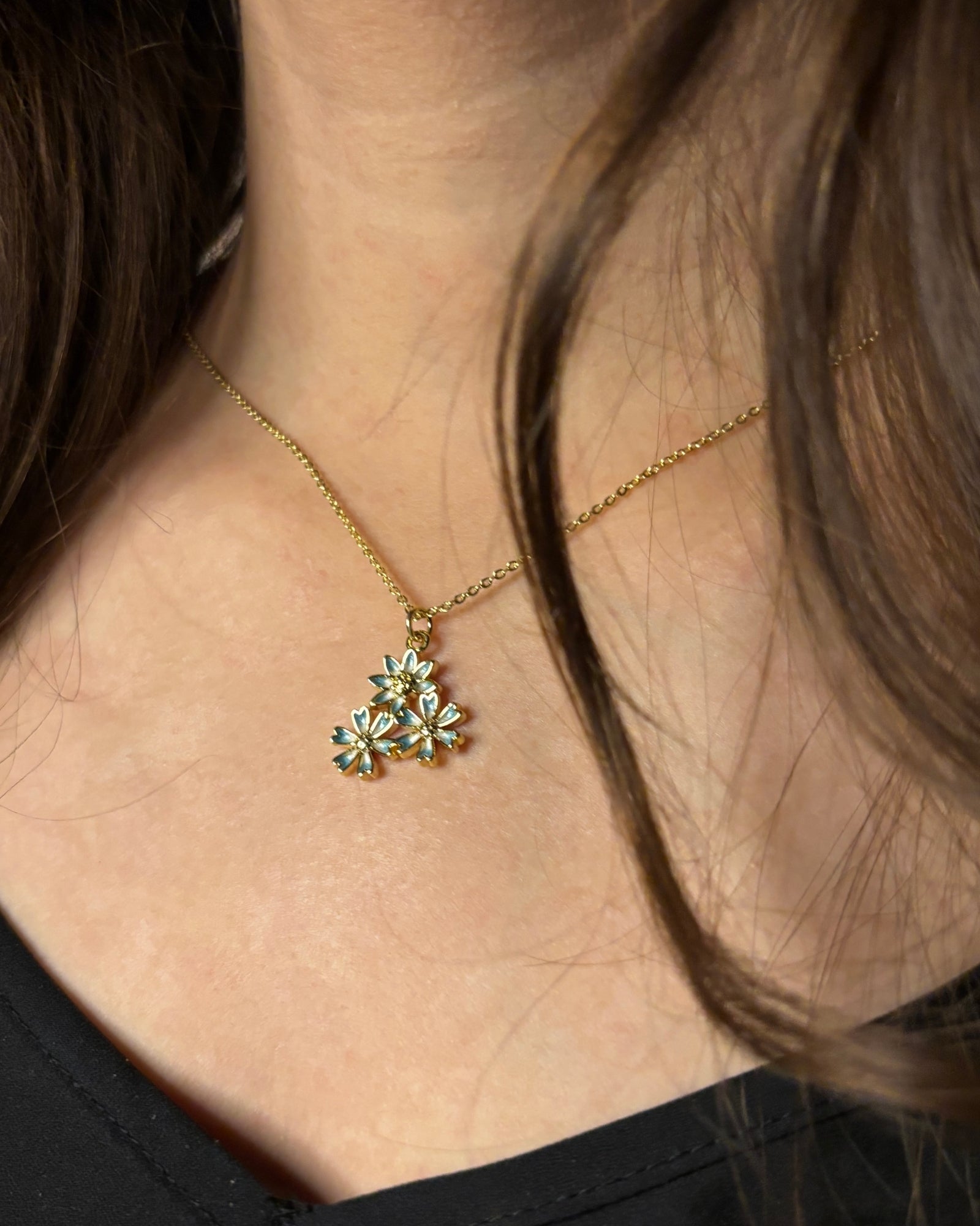 Blue Daisy Trio Necklace