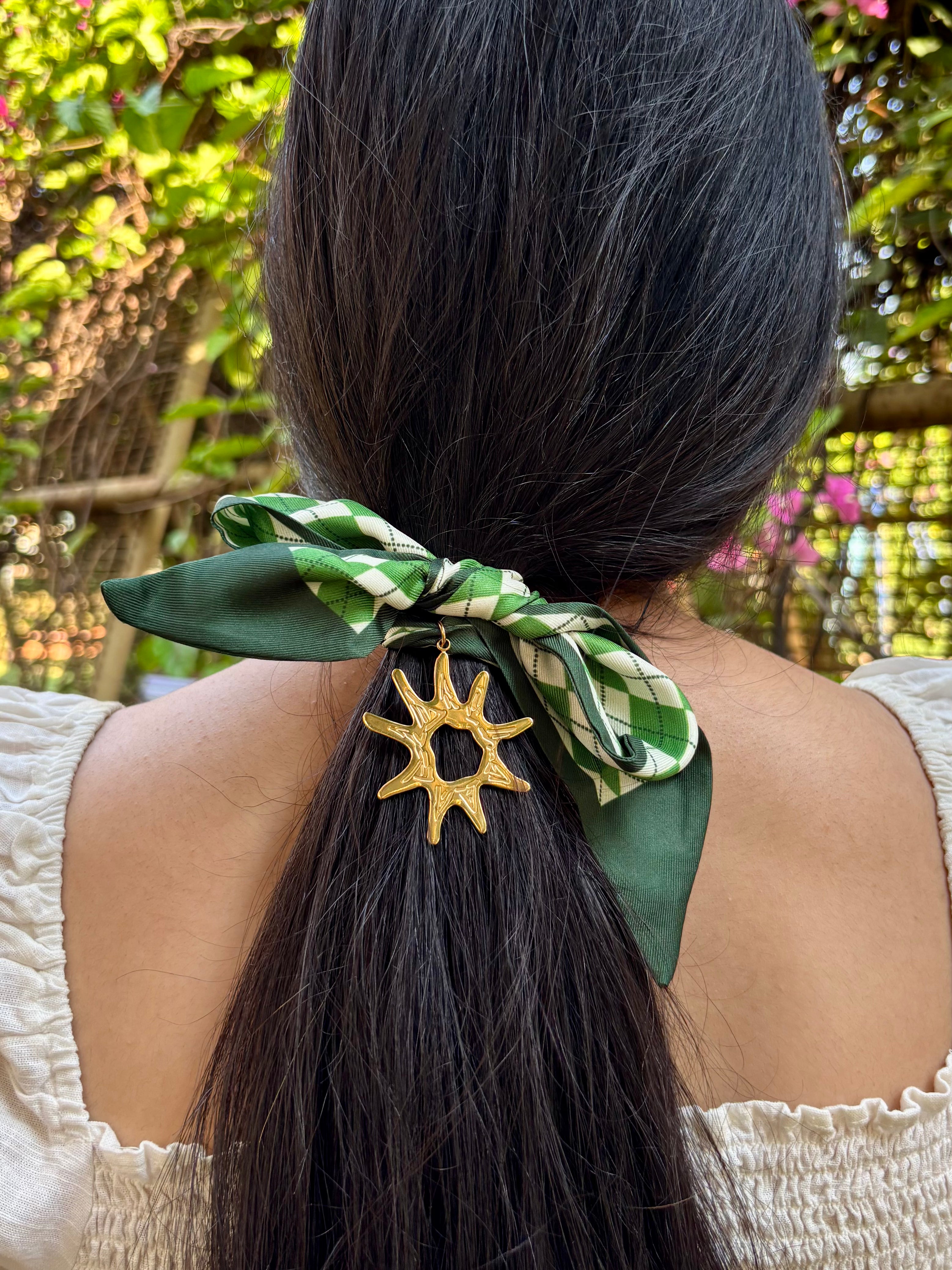 Green Argyle Scarf Sun Pendant