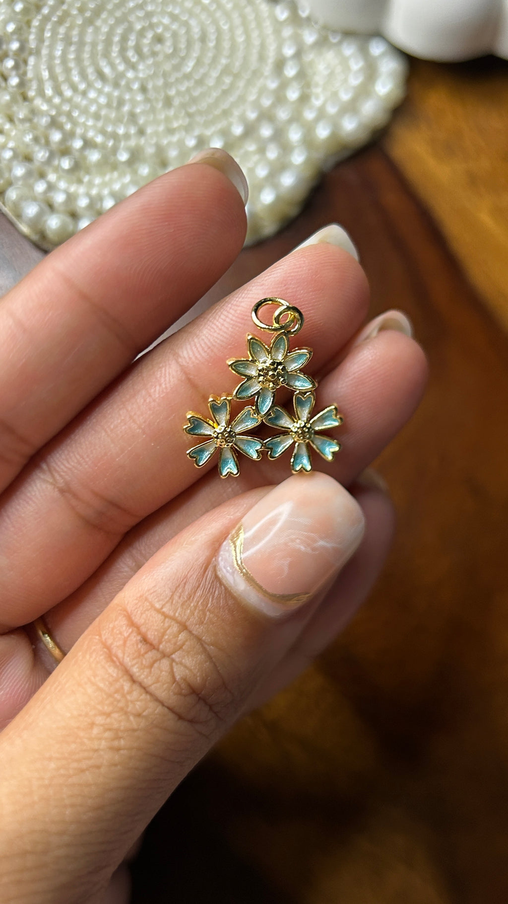 Blue Daisy Trio Necklace
