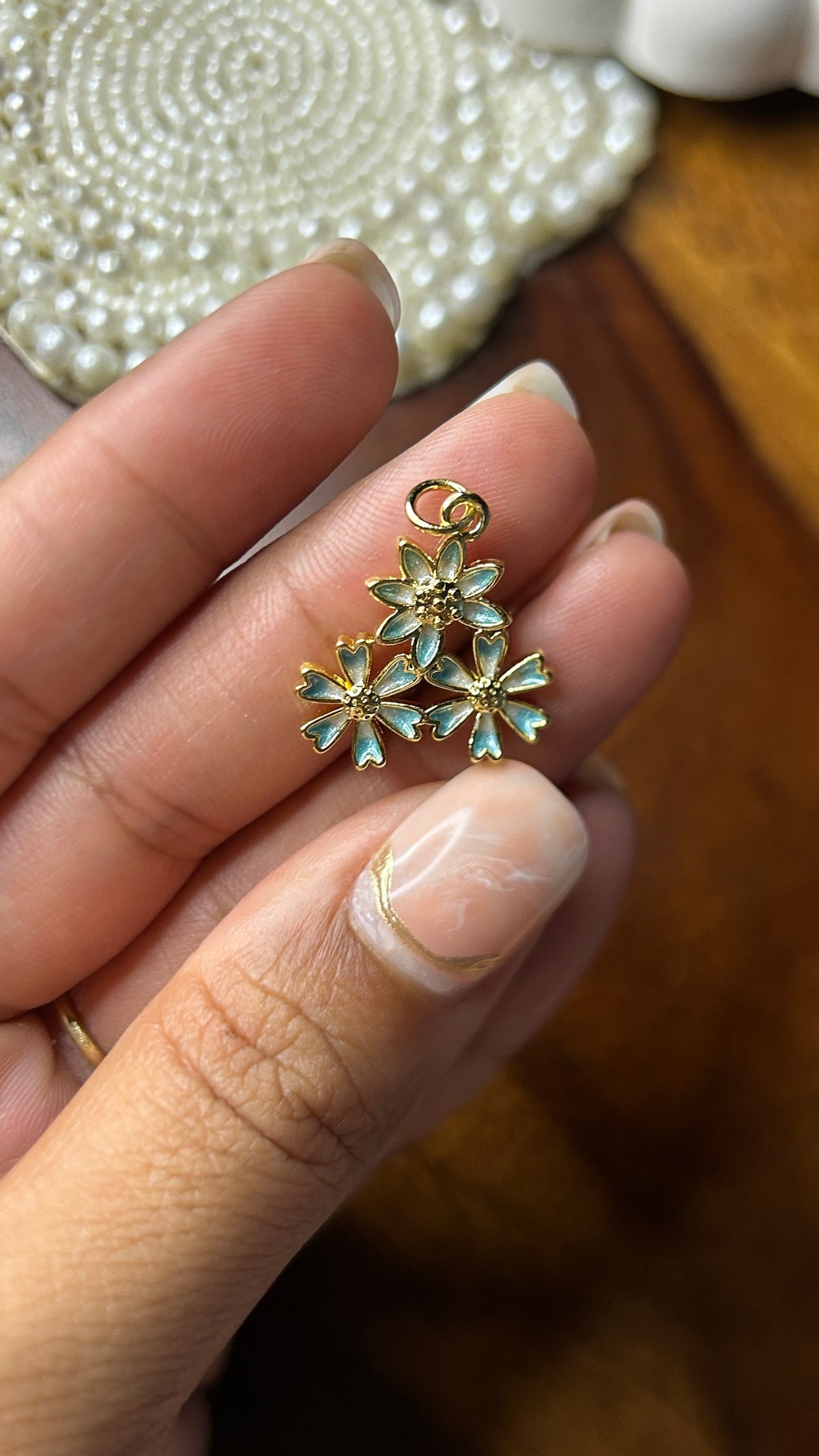 Blue Daisy Trio Necklace